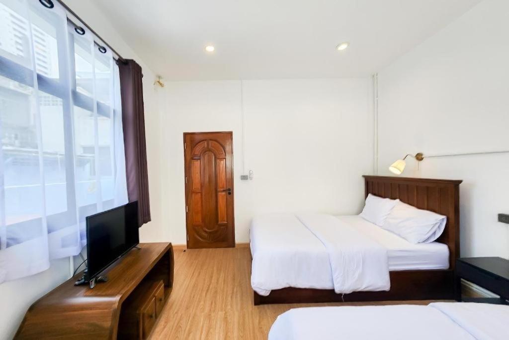 Penthouse Lamoon Hotel Bangkok Bagian luar foto