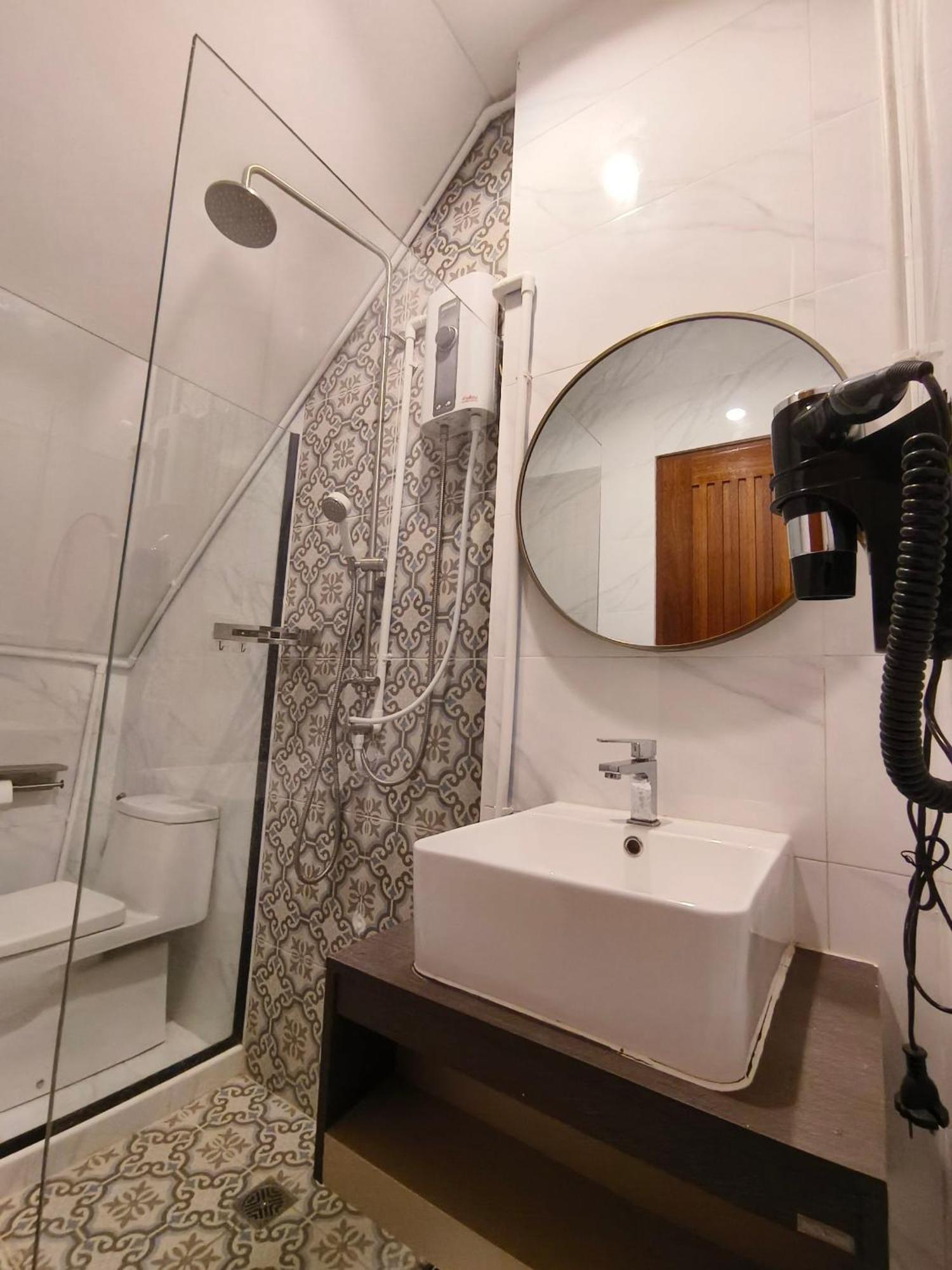 Penthouse Lamoon Hotel Bangkok Bagian luar foto