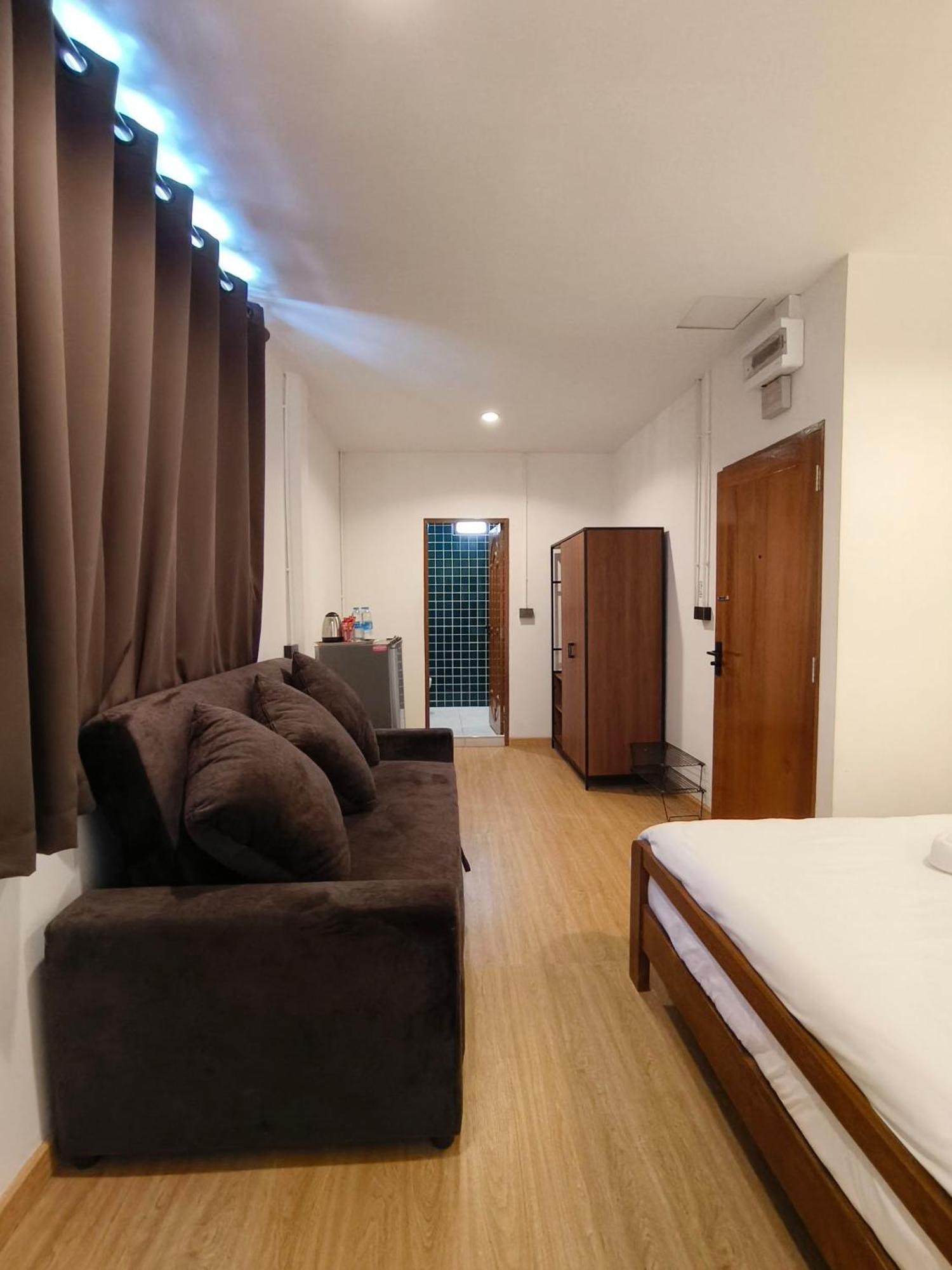 Penthouse Lamoon Hotel Bangkok Bagian luar foto